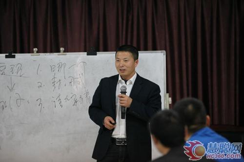 南方管理学院“园丁计划”顺利举行