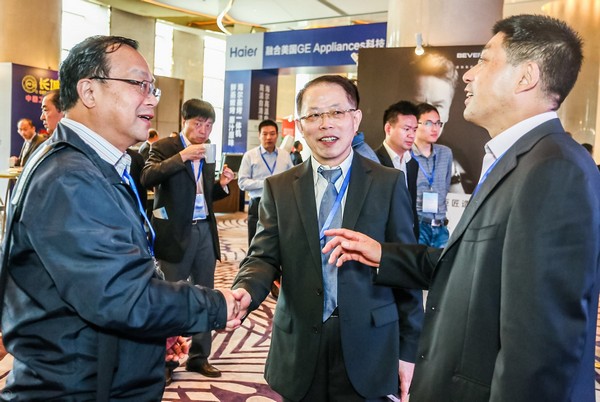 “互联网时代五金生产与流通的发展方向”第54届世界五金大会上海盛大开幕