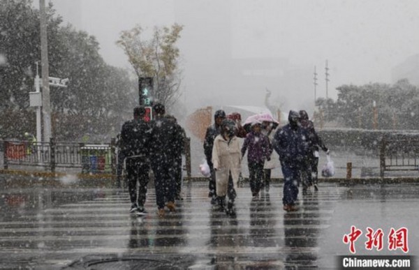 北方地區雨雪降溫中迎立冬 多地開啟供暖季