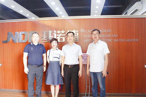 中国建筑节能协会电能供热专业委员会领导到访基诺德
