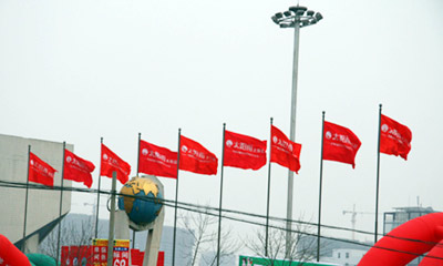 太阳雨太阳能郑州春交会显“神”威(图)