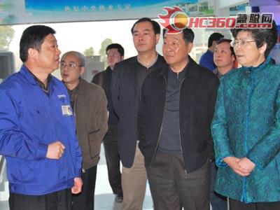 安徽省人大代表团莅临扬子公司视察(图)