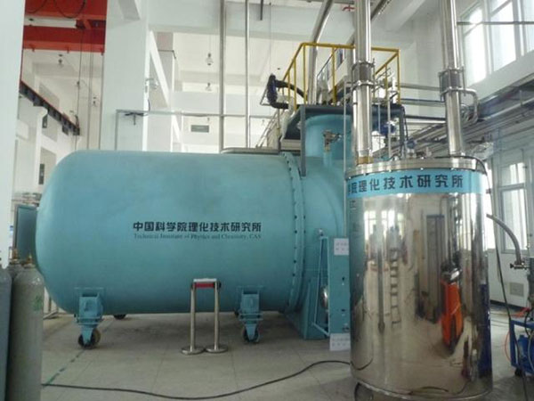 我国首个全国产化液氦温区大型低温制冷机面世