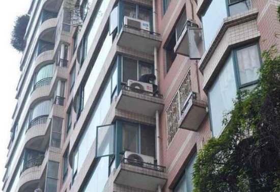 为什么越来越多人这样安装空调外机?